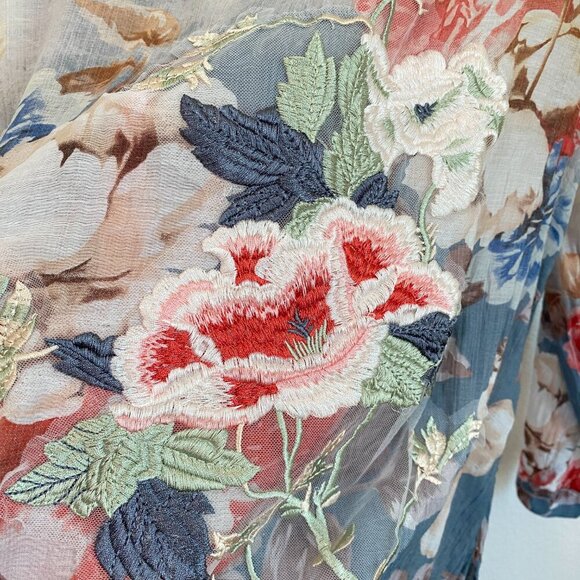 Soft Surroundings Floral Tunic Top with Embroidered Back Large - Picture 8 of 9